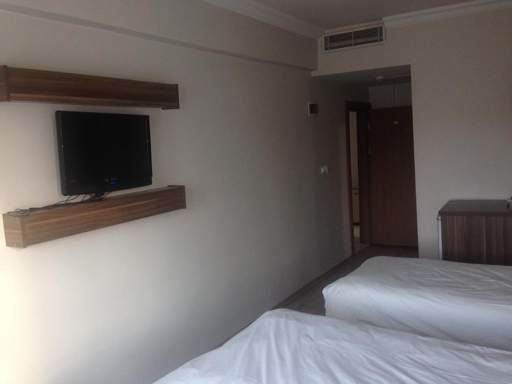 New Tigris Hotel Ντιγιαρμπακίρ Δωμάτιο φωτογραφία