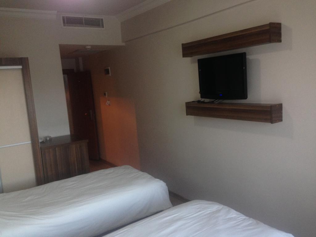 New Tigris Hotel Ντιγιαρμπακίρ Δωμάτιο φωτογραφία